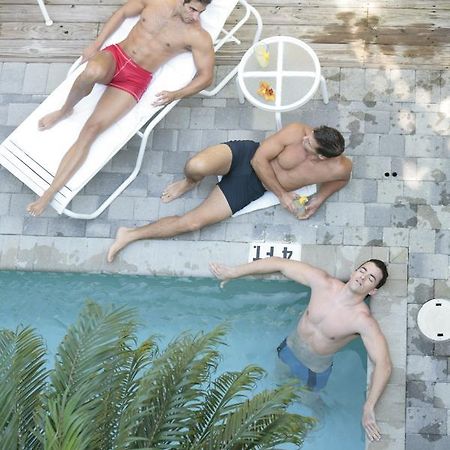 Pineapple Point Guesthouse & Resort - Gay Men'S Resort Форт Лодърдейл Екстериор снимка